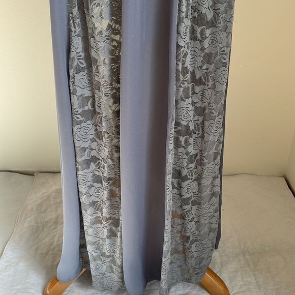 Maxi grey and lacy open back dress by love culture size Small - Picture 4 of 13
